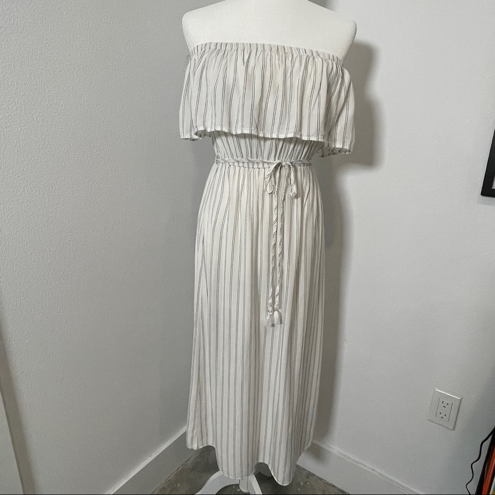 [AQUA] WHITE STRIPED RUFFLE OFF-SHOULDER DRESS W/ TIE-WAIST & SLIT